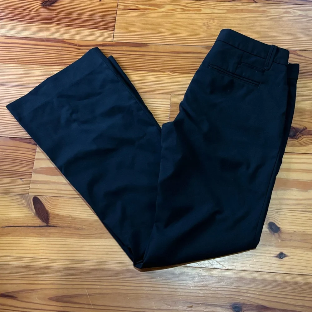 GAP Black Women’s Dress Pants - Picture 3 of 10